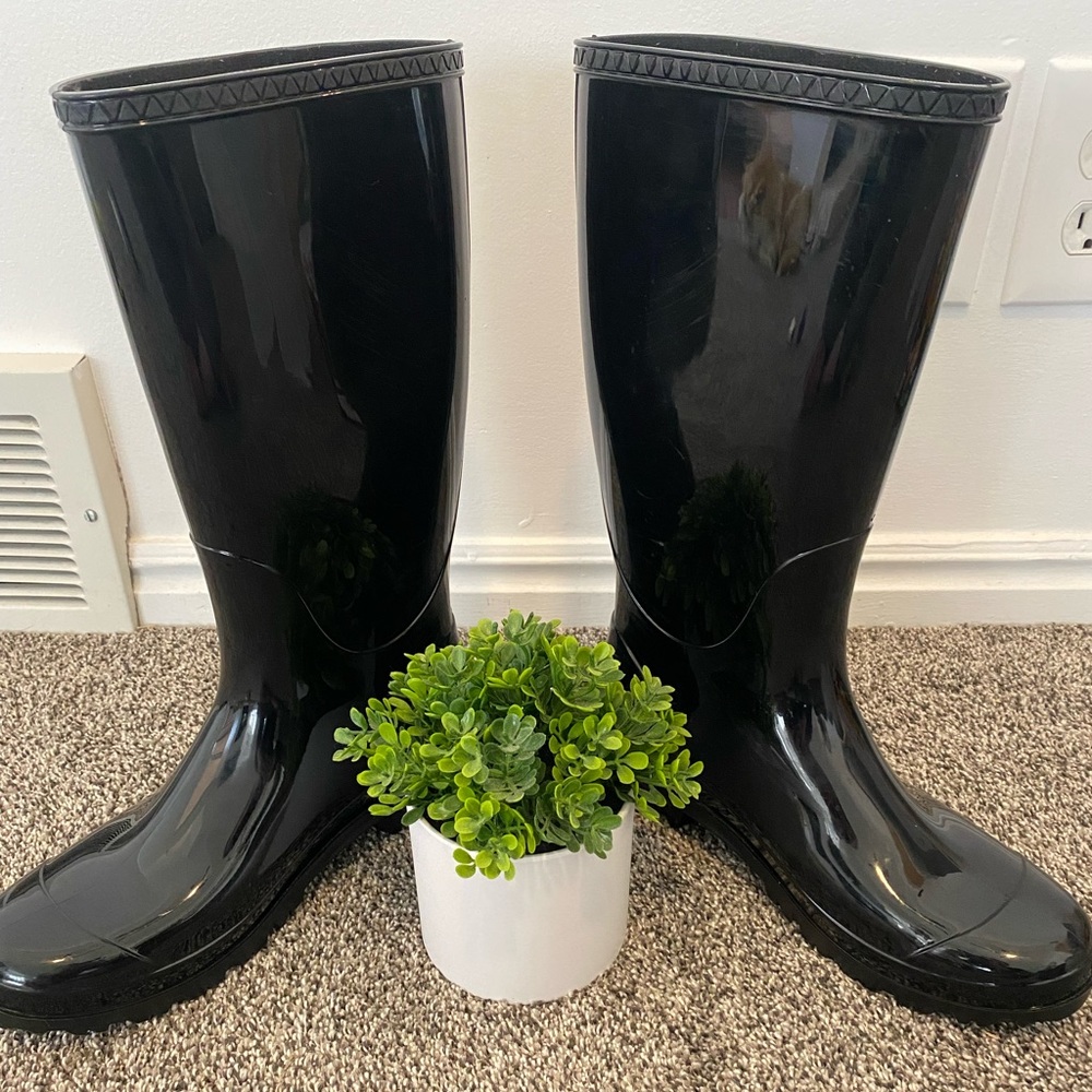 Black Ugg Rain Boots